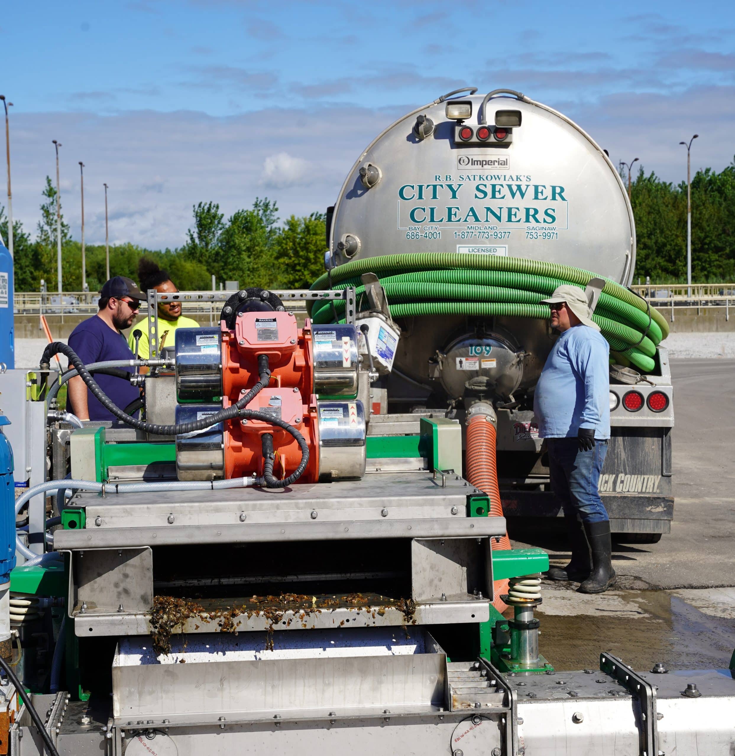 septage-receiving-crop septage receiving screening process